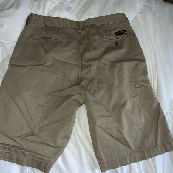 Billabong khaki shorts - Picture 2 of 3